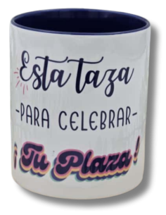 Esta taza para celebrar tu plaza asa color